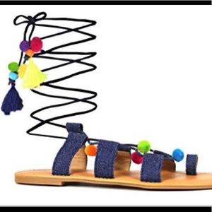 Catherine Malandrino PomPom Sandals Sz 10